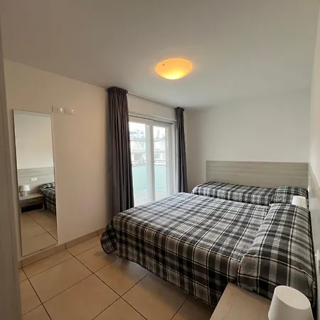 Beachside Flat With Spacious Balcony Apartment